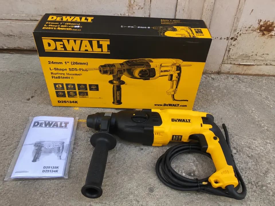Перфоратор DeWalt с боковой рукояткой