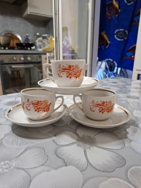 Чайные пары с цветочным рисунком