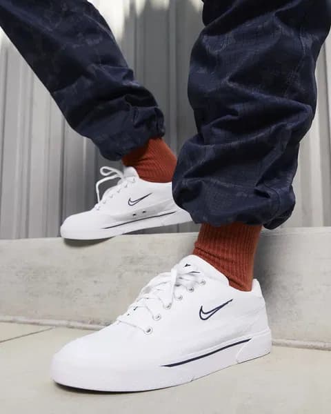 Белые кроссовки Nike GTS 97