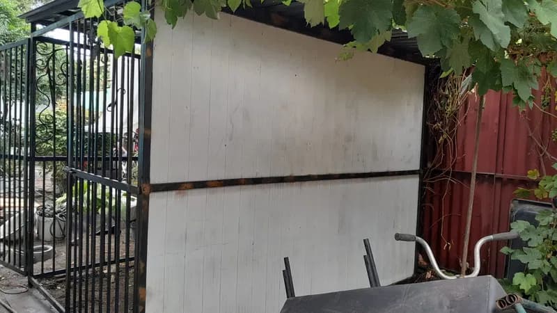 Металлический вольер для собаки